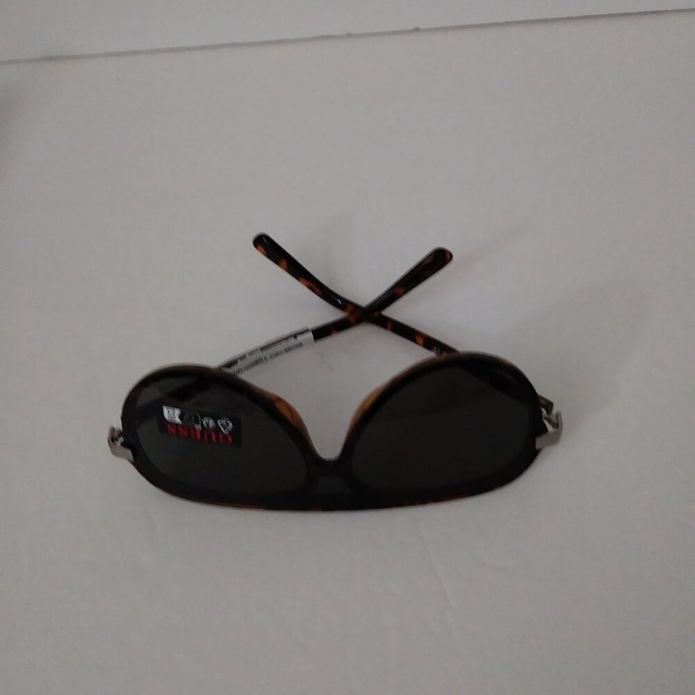 Guess Unisex Tortoise Aviator Style Sunglasses - Picture 11 of 12